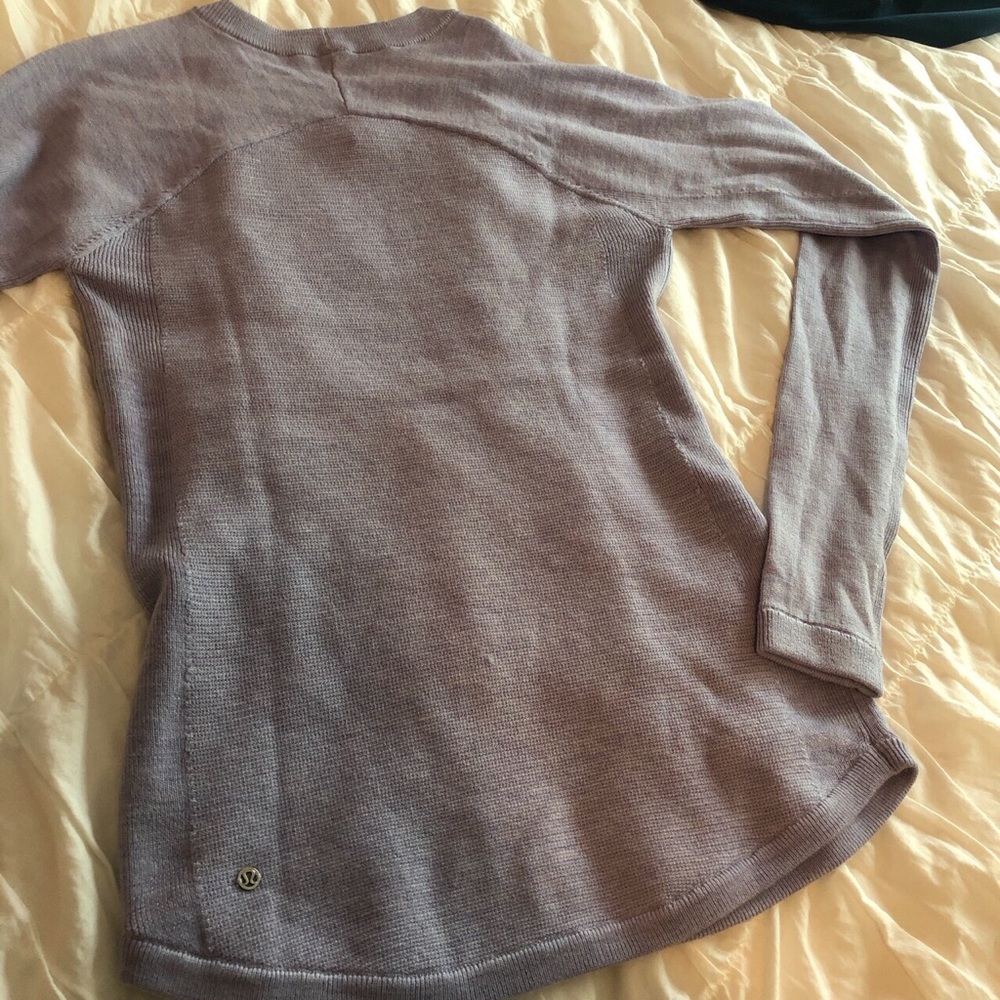 LULU LEMON SWEATER